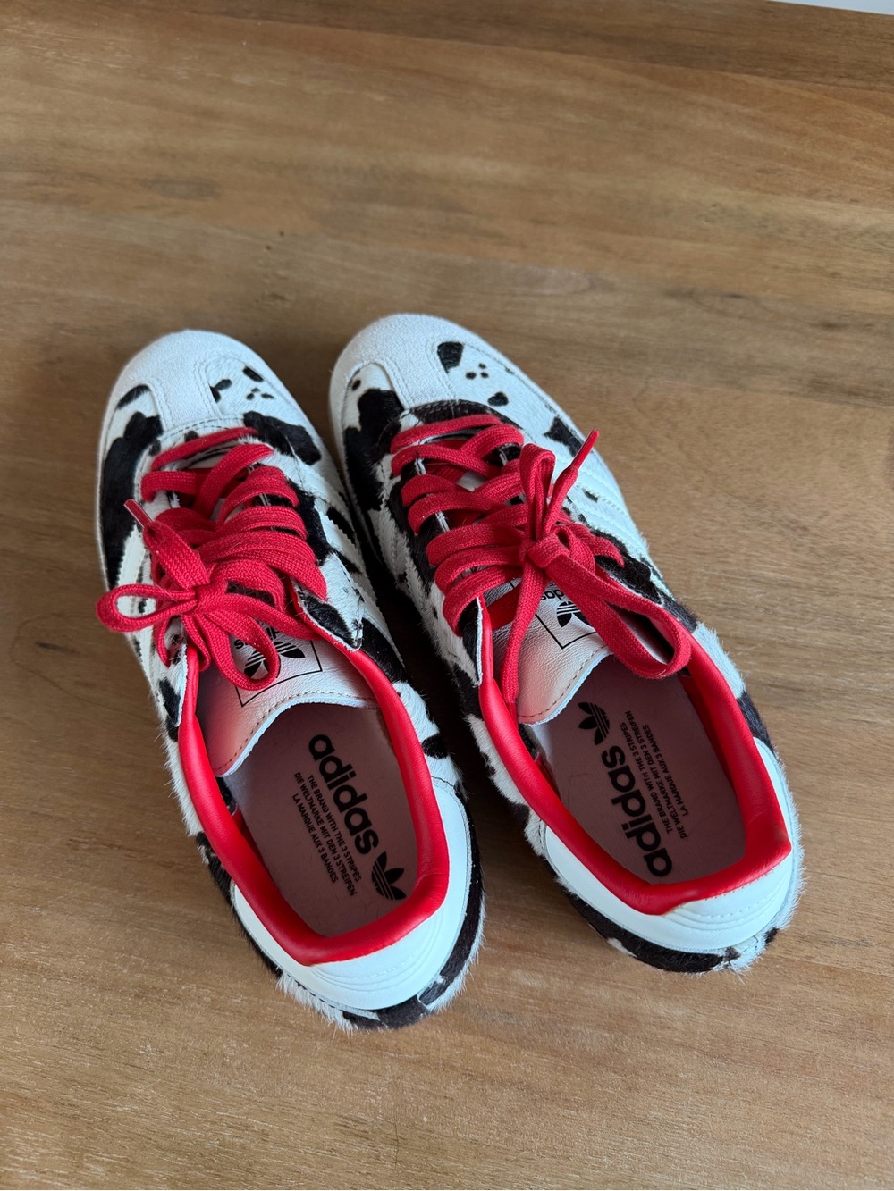 Adidas Sambas Women's Cow Print Sneakers with Red Accents - Picture 5 of 5